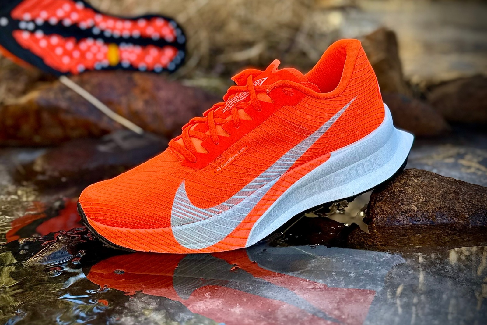 Nike ACG Ultrafly
